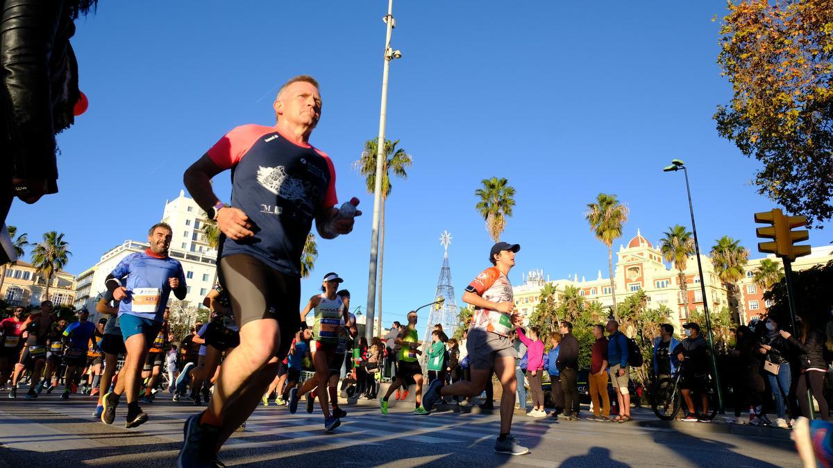 Las imágenes de la Zurich Maratón de Málaga