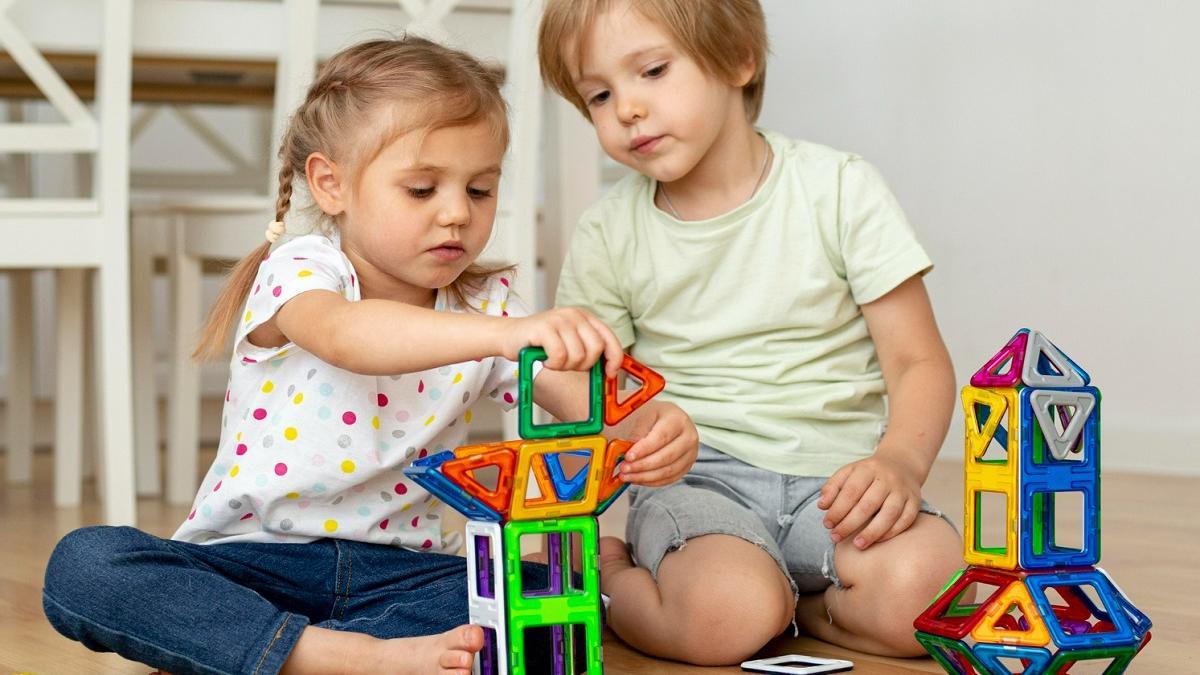 21 juguetes de madera educativos para bebés y niños menores de tres años