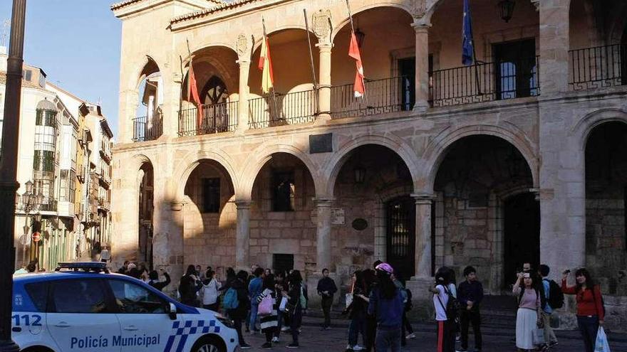 La Policía Municipal de Zamora se planta contra las jornadas extraordinarias