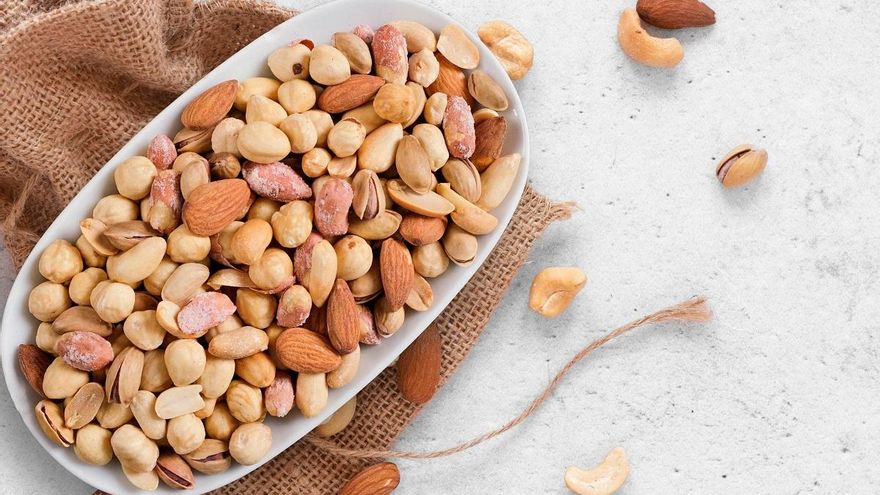 Este es el fruto seco, que además de ser delicioso, te ayuda a adelgazar al regular el apetito
