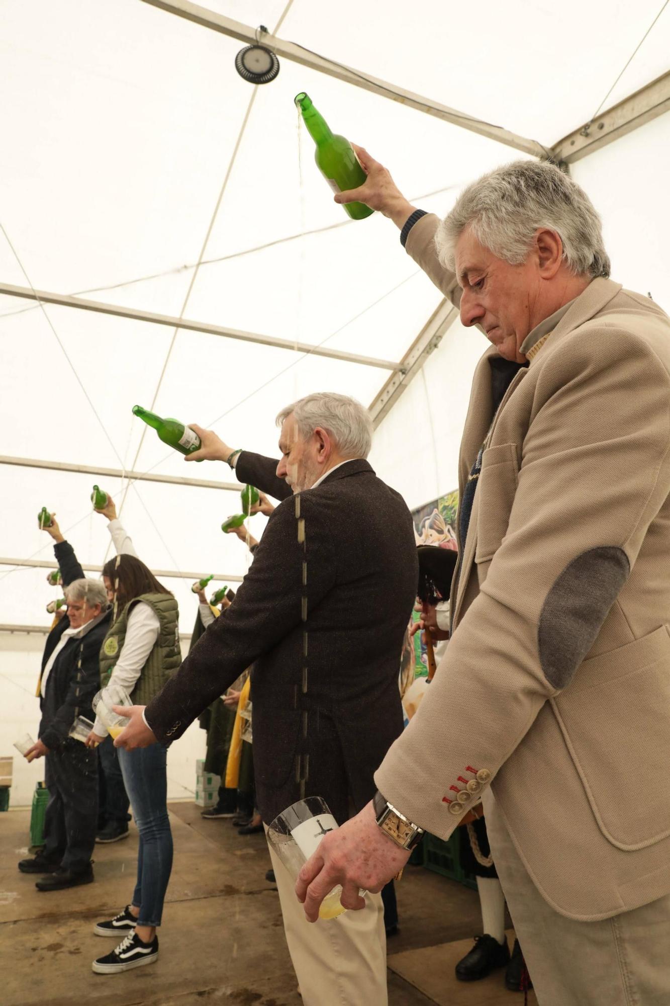 El ambiente en Gijón de Semana Santa, con múltiples actividades (en imágenes)