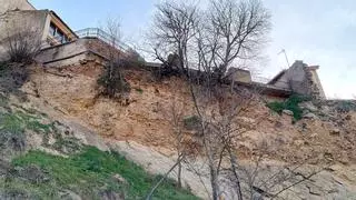 Movimientos de tierra de un barranco provocan grietas en varios edificios de Salàs de Pallars