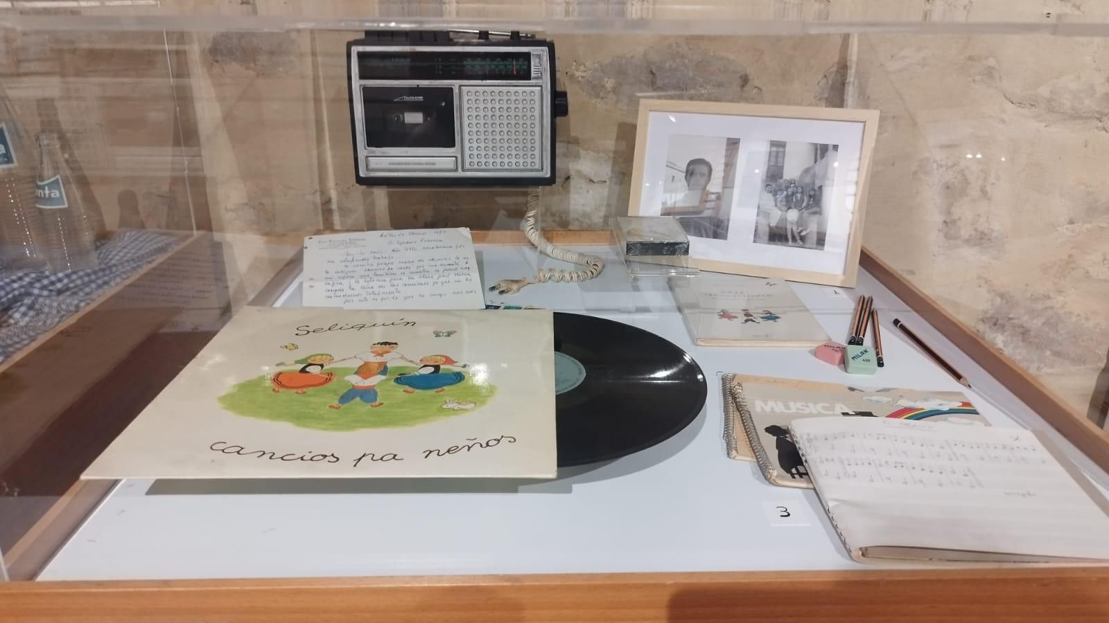 La comunidad de Porrúa celebra los cien años de su escuela con una exposición en el Museo del Oriente