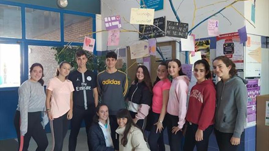 Alumnos del San José ejercen como tutores contra la violencia de género