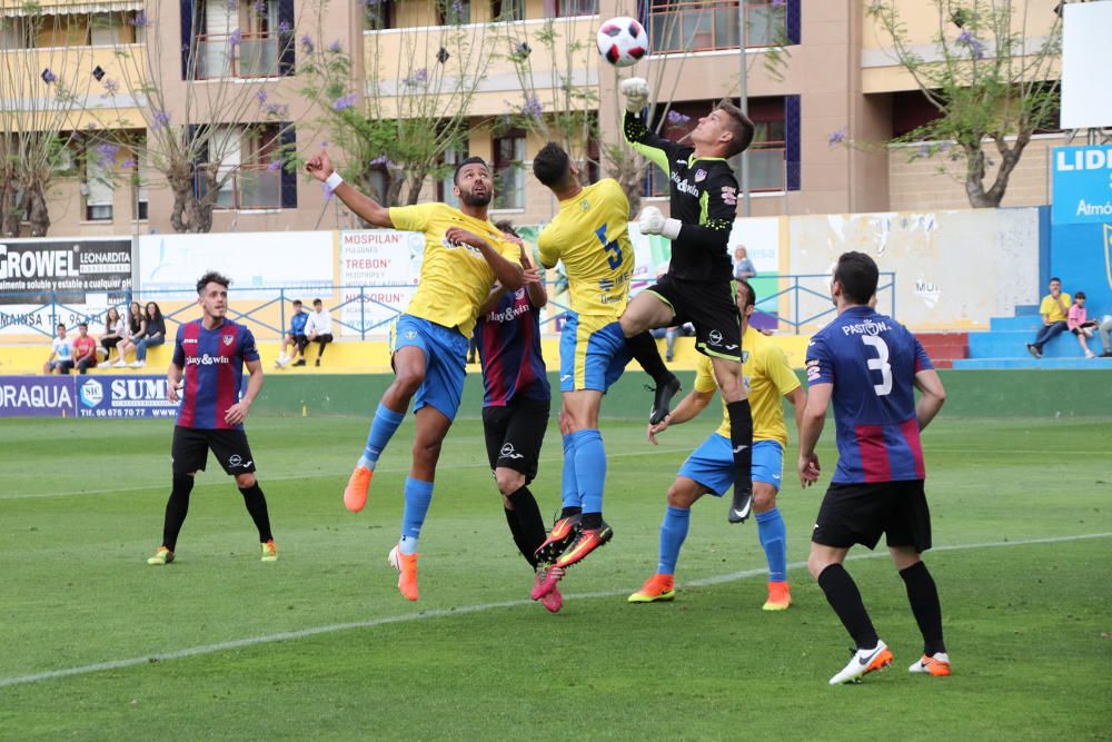 El Orihuela se exhibe ante el Alzira