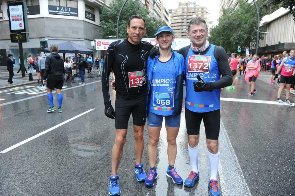 Ambiente y salida de la Maratón y Media Maratón de Murcia