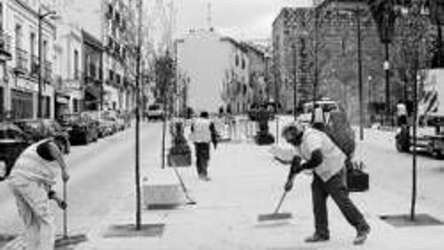 Las calles Cava y Puente reabren al tráfico de vehículos tras dos meses