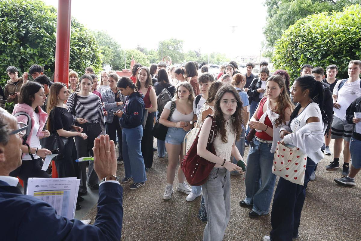 El inicio de la PAU en Gijón, en imágenes