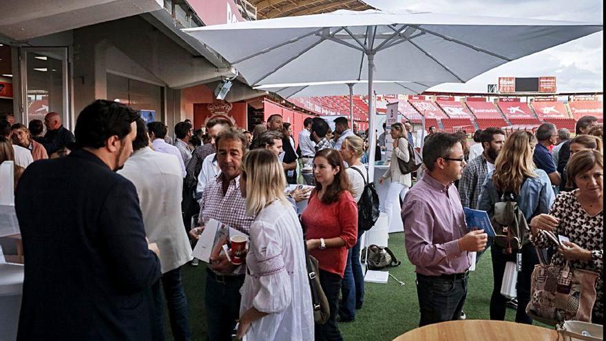 Más de un centenar de personas asistió ayer a la mesa redonda del Foro Vacacional de Mallorca.