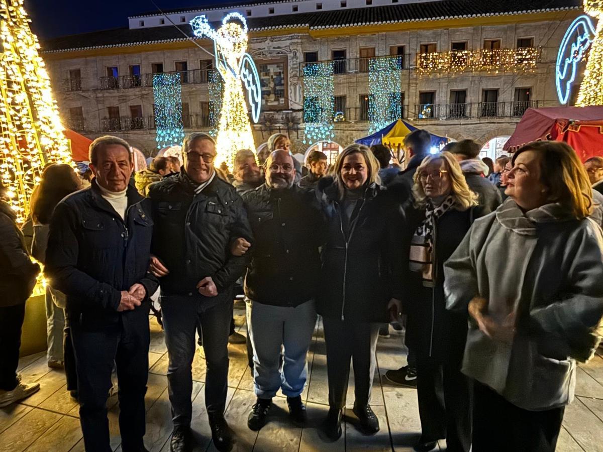 Encendido del alumbrado extraordinario de Navidad en Baena.