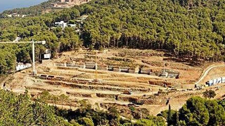 Les obres de construcció de 52 habitatges a sa Riera, zona que no ha quedat protegida.