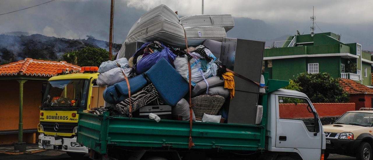 Vidas rotas en Todoque, un barrio de La Palma sepultado bajo la lava