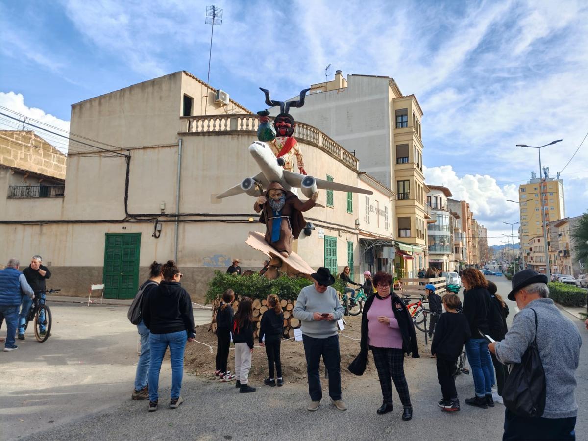 Manacor se rinde a los 'foguerons'