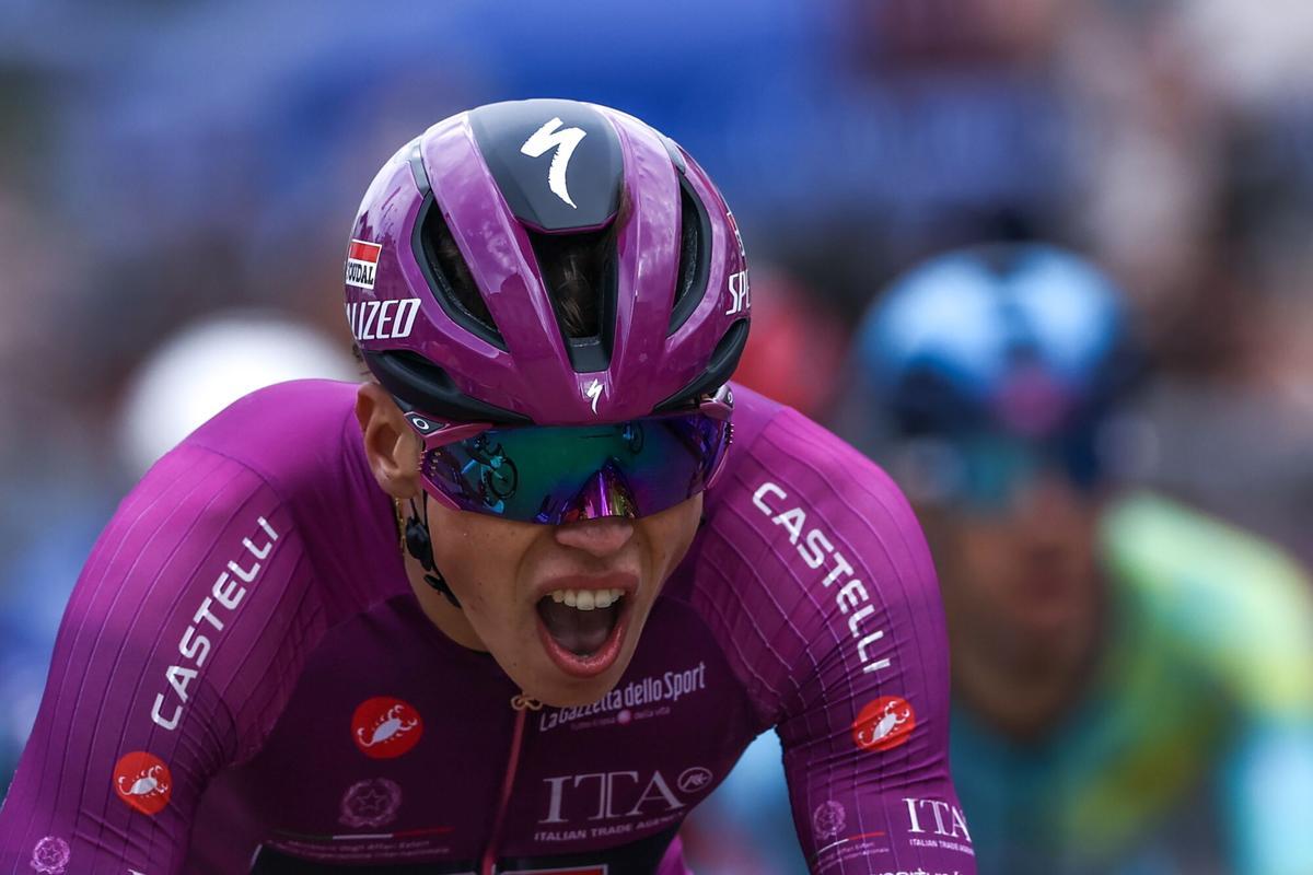 La etapa 3 del Giro de Italia 2026, en imágenes. La etapa 3 del Giro de Italia 2026, en imágenes.