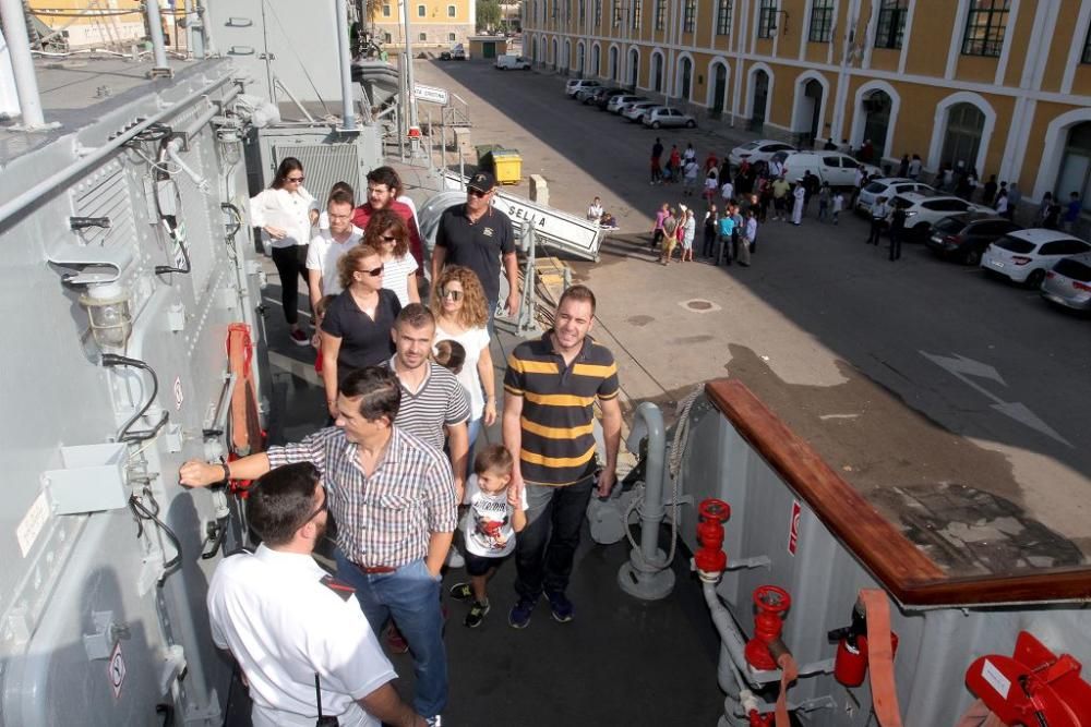 Jornada de puertas abiertas en el Arsenal de Cartagena