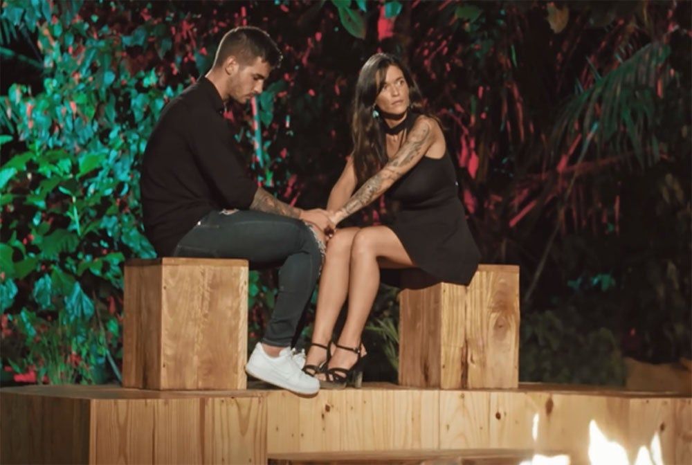 Los chicos decidieron que fuese Álex quien se reencontrase con su novia para poder hablar y aclarar ciertas situaciones. Después de un rato con unos cuantos tiras y aflojas ambos decidieron que se querían mucho y que tenían que seguir su aventura en el programa. La cosa es que Fiama está muy por Joy, uno de los solteros... ¿Resistirá la tentación?