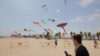 Castelló cierra el II Festival del Viento con los globos como gran atractivo