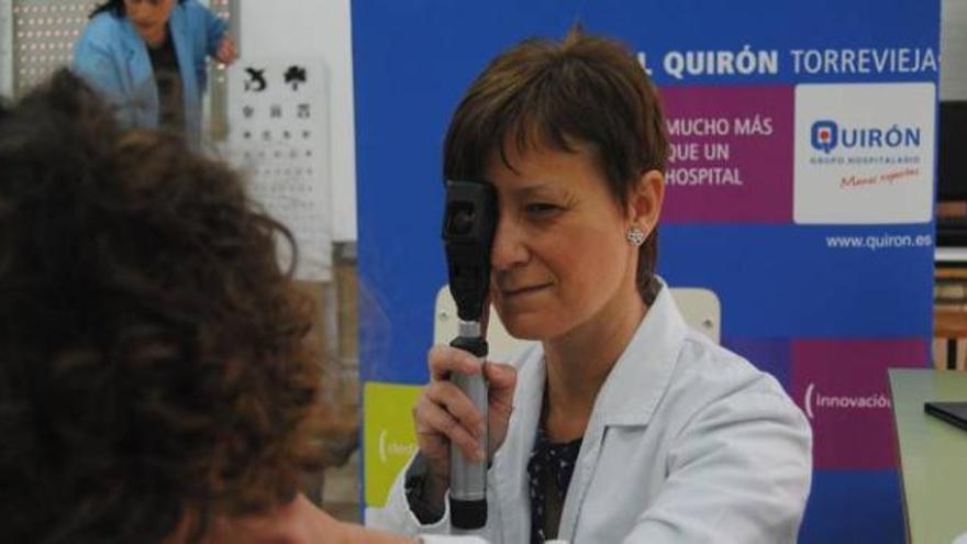 Imagen que recoge revisiones oftalmológicas realizadas en Hospital Quirón Torrevieja.