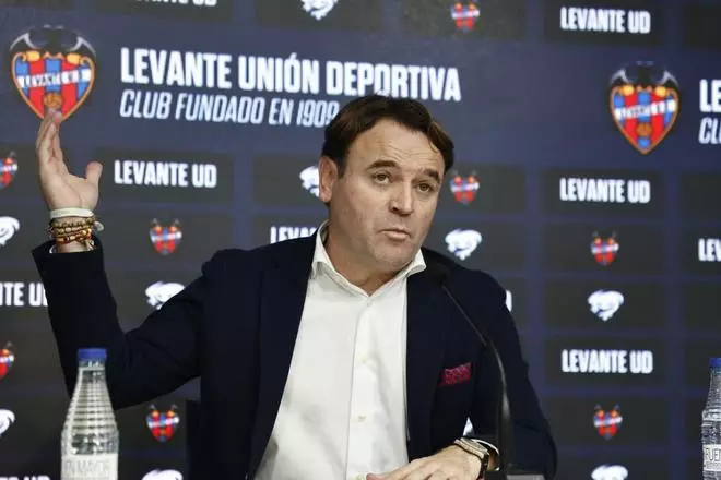 José Danvila explica el plan de viabilidad del Levante UD