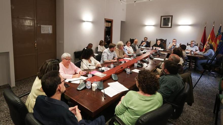 Carcaixent cede suelo para la construcción de viviendas que se ofrecerán a jóvenes en régimen de alquiler