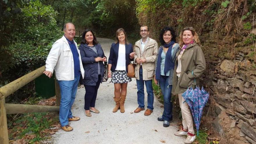 Cangas inaugura la ampliación del paseo del Vino, que conecta con la villa