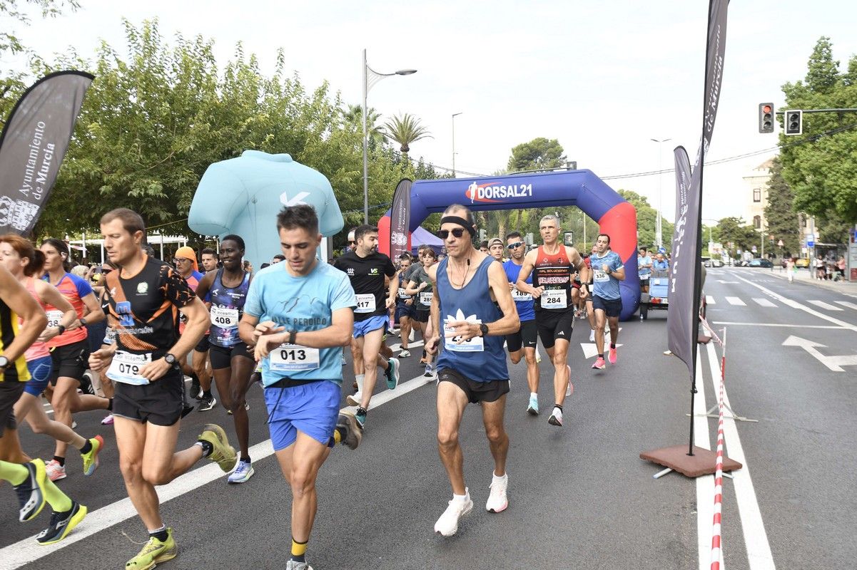 La carrera y marcha Solidaria Asteamur, en imágenes