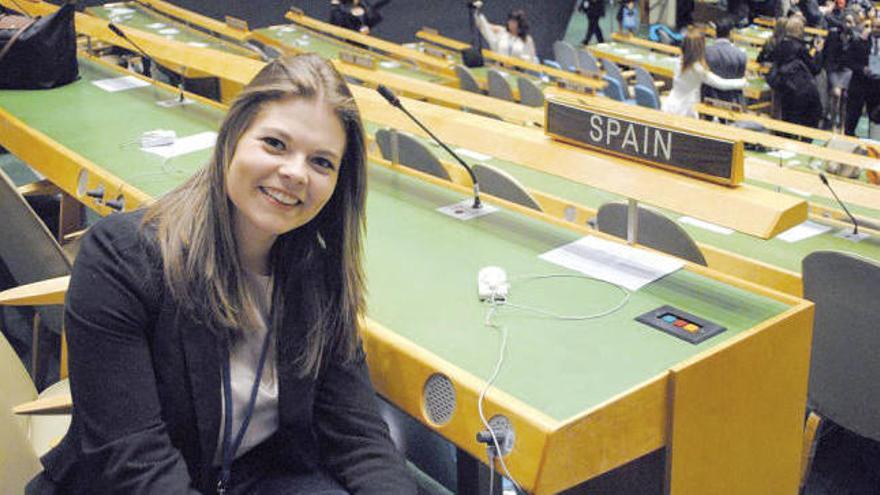 La moañesa Sara Parcero, en la sede principal de la ONU, en Nueva York.