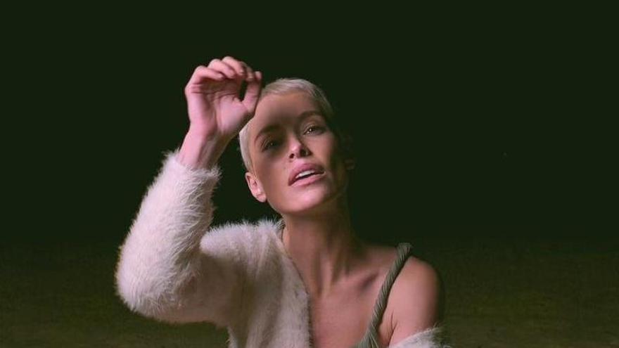 La cacereña Soraya Arnelas anuncia su nuevo sencillo 'Placebo', antesala de un regreso más electrónico