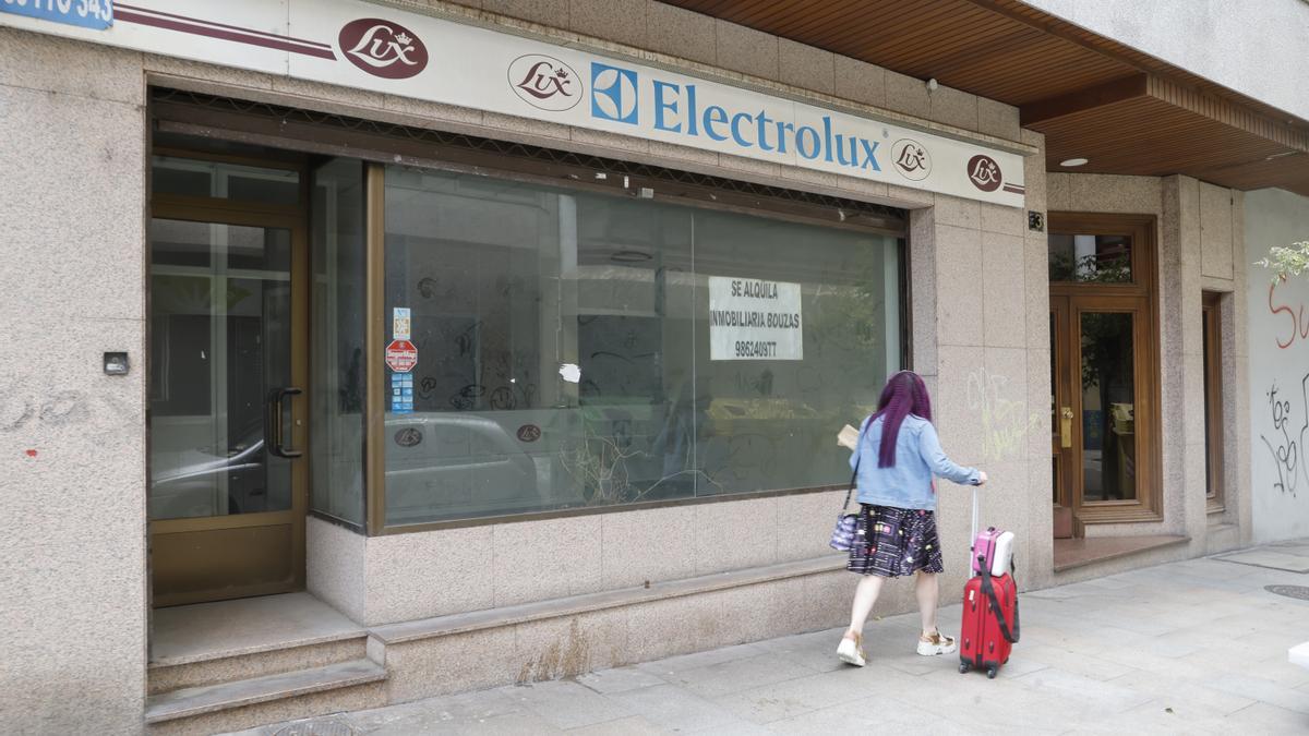 Bajo comercial en calle Zaragoza, futura vivienda.