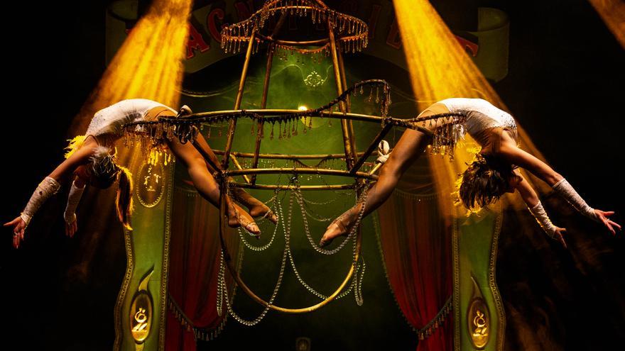 Artistas del Circo del Sol actúan esta Navidad en València