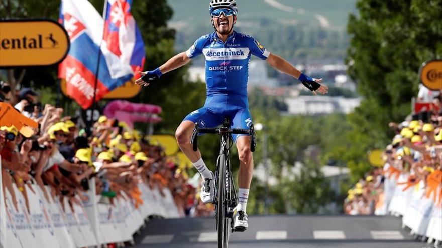 Alaphilippe vence y se lleva el maillot amarillo