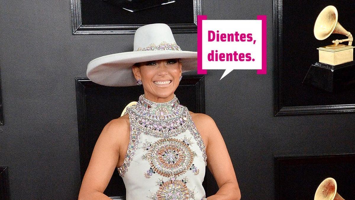 La sonrisa de JLo sobre la alfombra roja