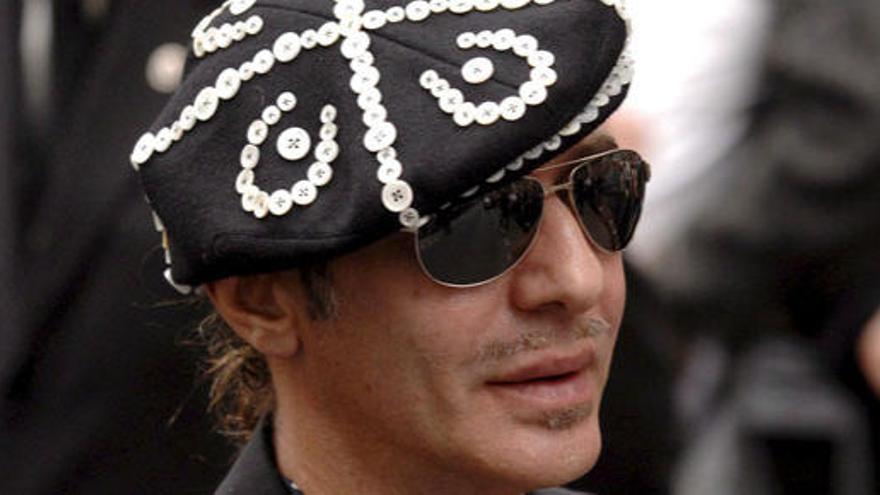 El modisto británico John Galliano.