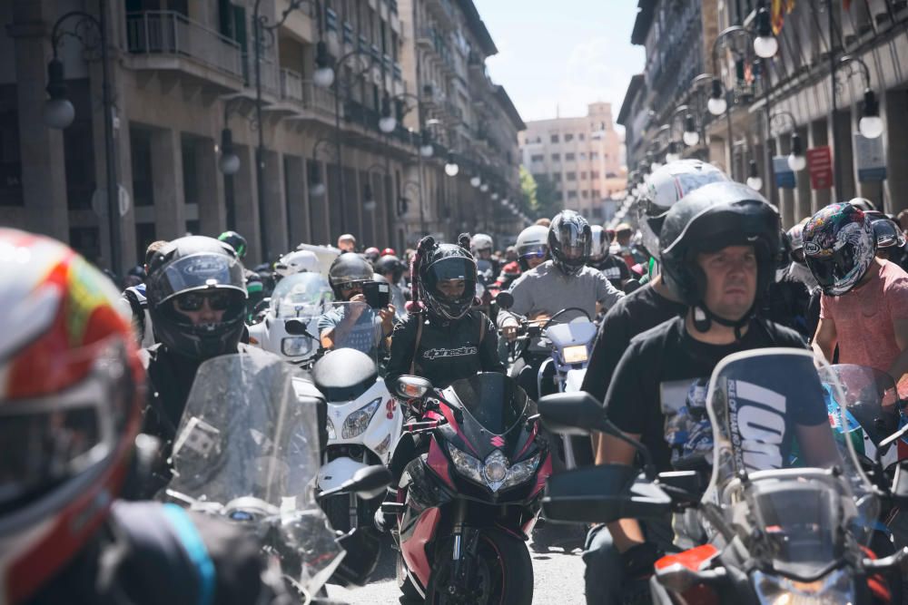 Más de 2.000 motos se reúnen en Jaime III para iniciar una ruta por Mallorca