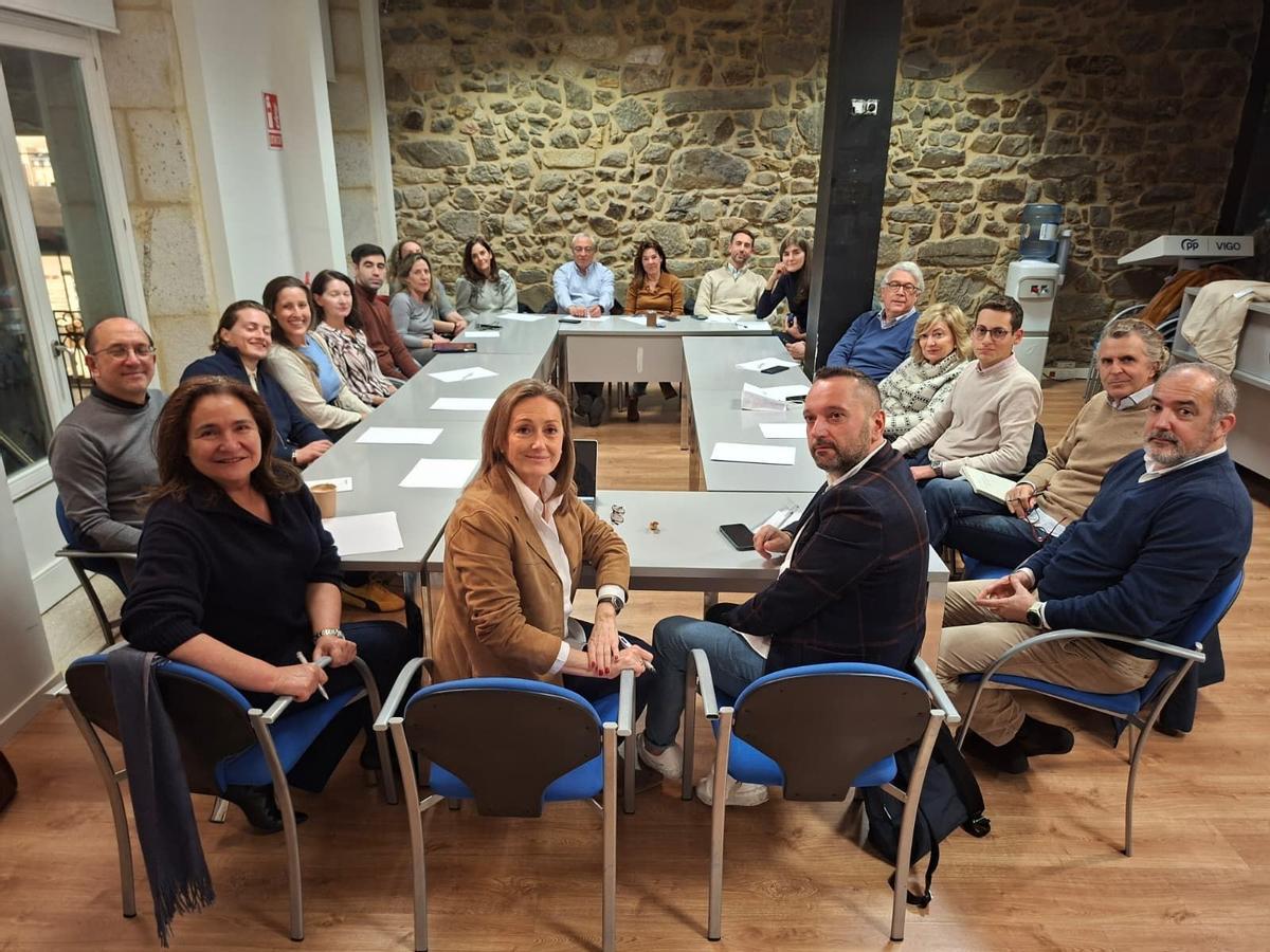El PP de Vigo se reunió para hablar sobre las acciones en el último año antes de las elecciones.