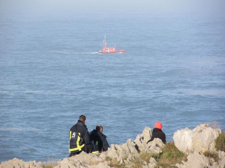 Tercer día de búsqueda del pescador desaparecido en Llanes