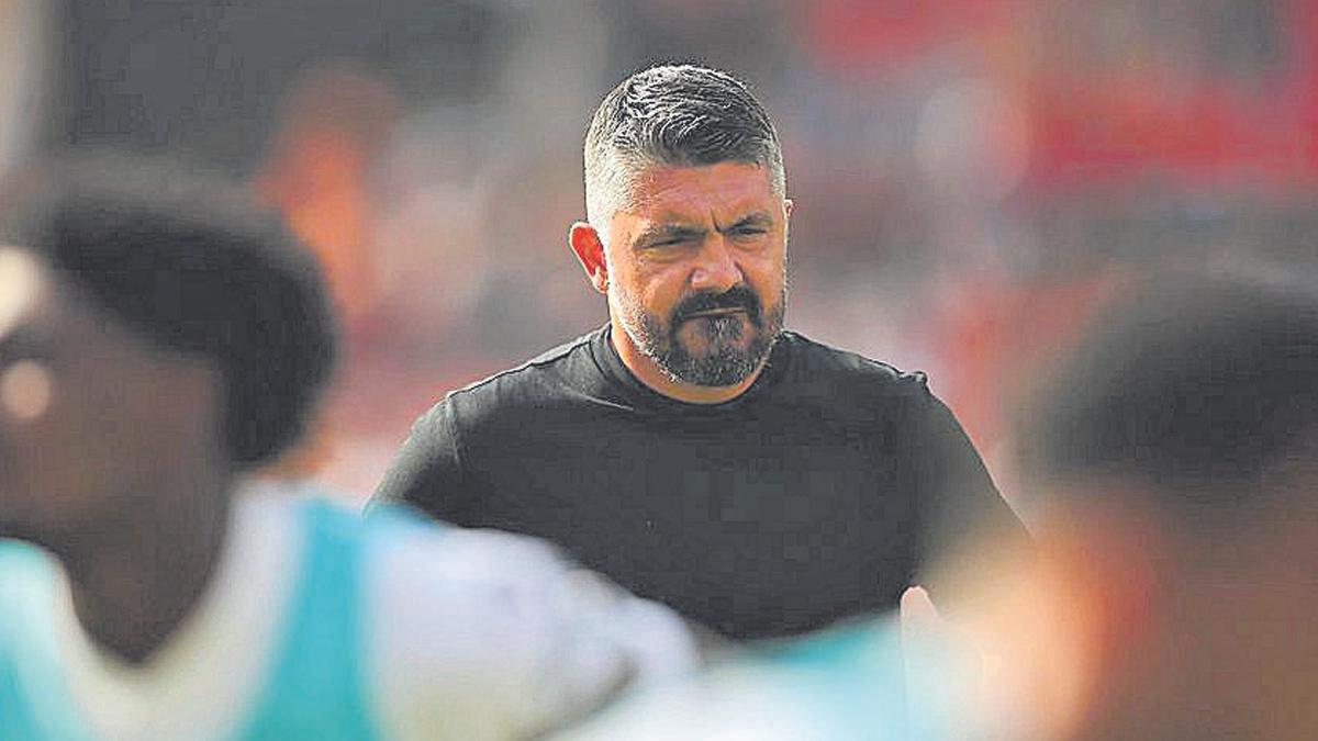 Gattuso, muy serio durante un entrenamiento