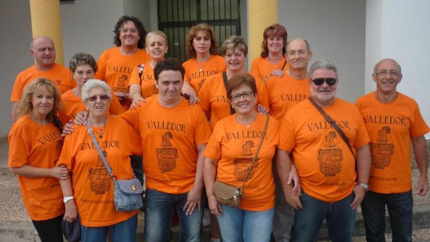 Asistentes a la reunión de los Valledor en San Martín del Valledor el año pasado.