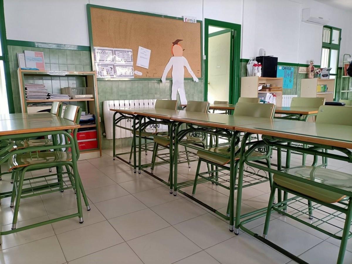 Imagen de archivo de un aula escolar.