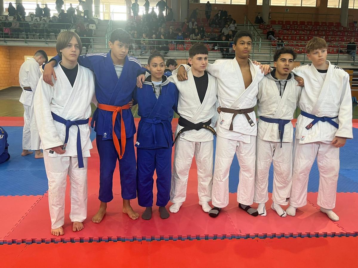 Deportistas del Judo Canet.