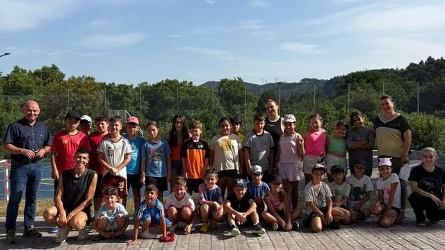 Participantes no Campus xunto a Pablo Castillo e Lourdes Enes.   | // D.P.