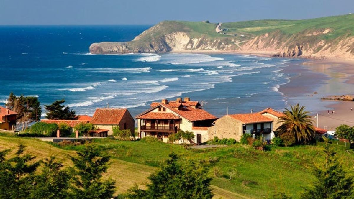 Playa del Merón en San Vicente de la Barquera.