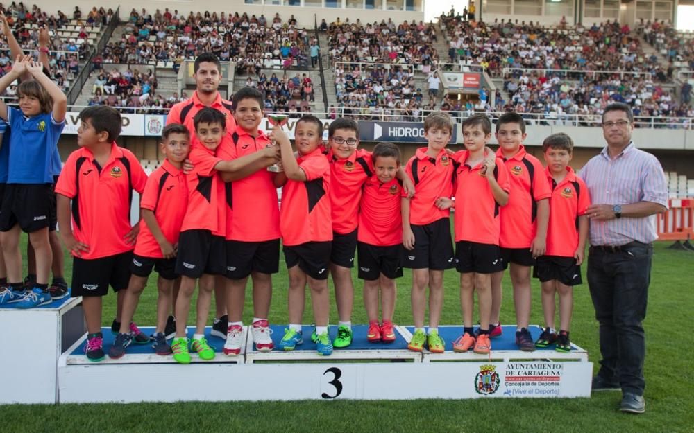 Clausura de la liga local de fútbol base de Cartag