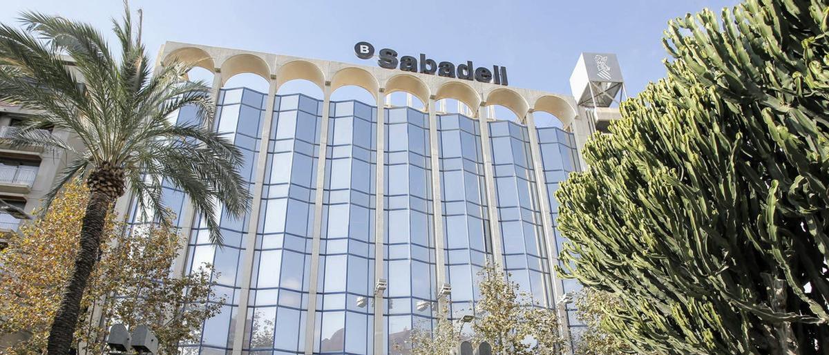 Sede del Banco Sabadell en Alicante.