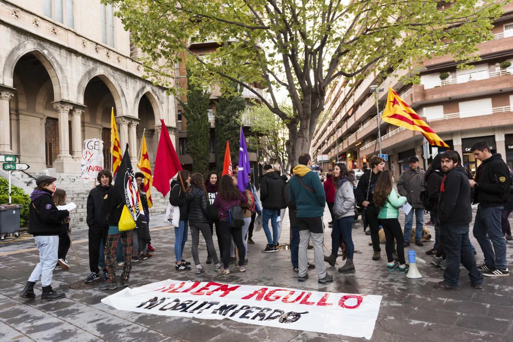 Concentració en memòria de Guillem Agulló