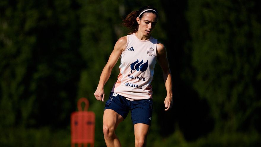 Entrenamiento de recuperación de España con dos ausencias destacadas