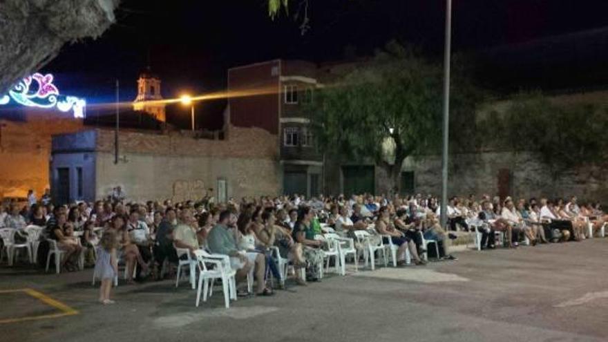 El festival de bandas levanta el telón de las fiestas de la Vera Creu en Favara