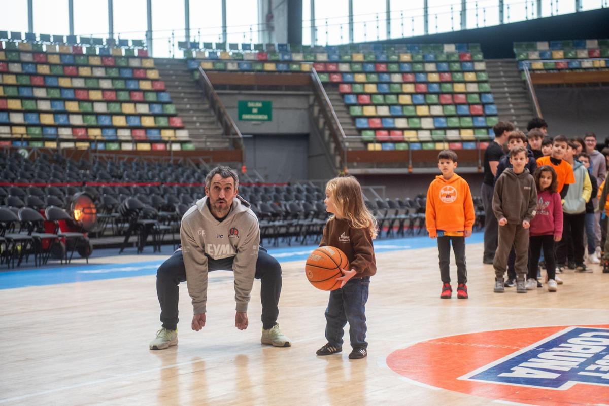 Entrenamiento de puertas abiertas del Leyma en el Coliseum
