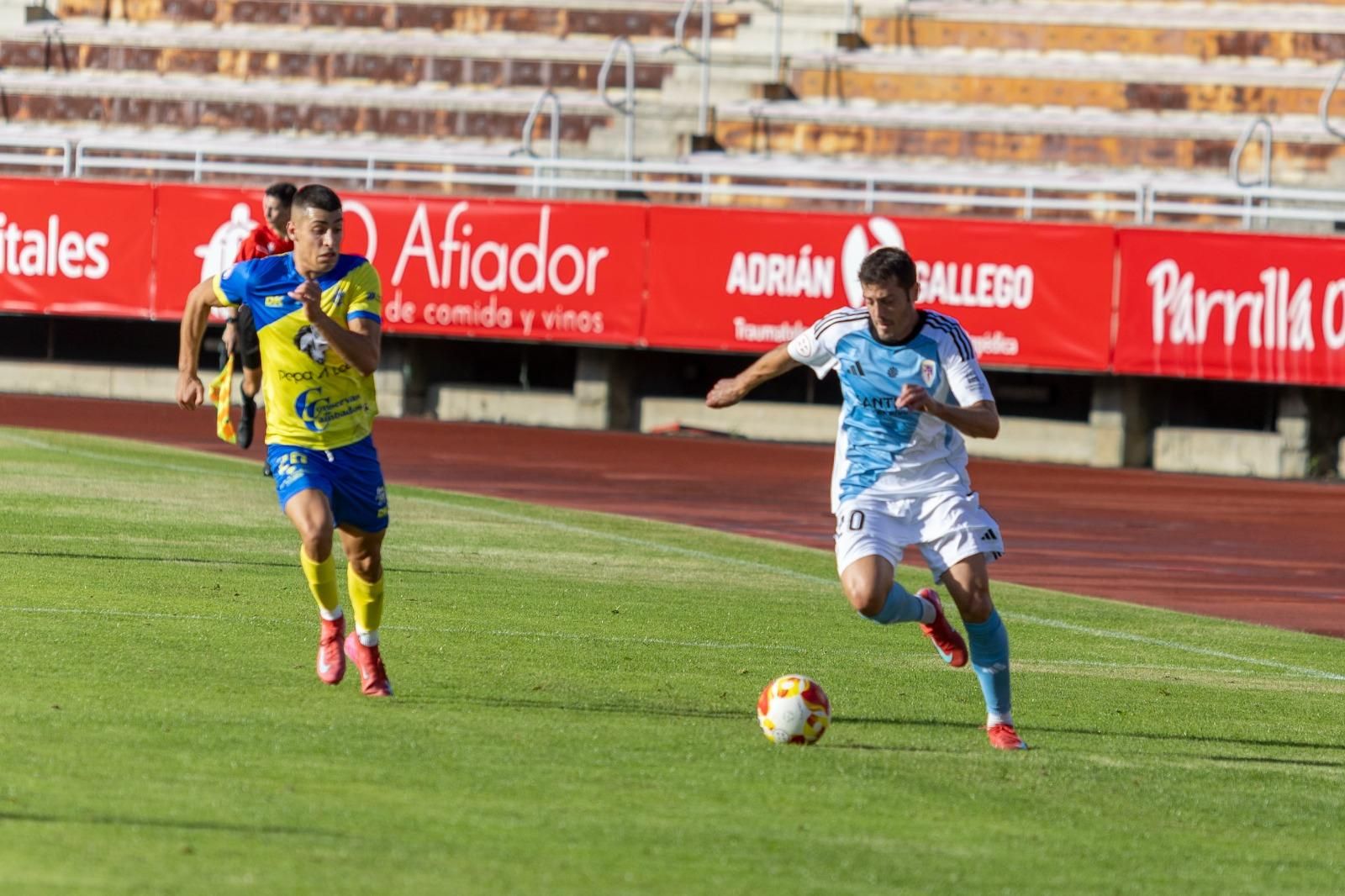 El Compos gana en el descuento y ya encarrila tres victorias seguidas