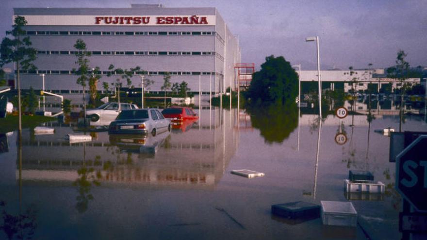 Las inmediaciones de la planta, totalmente anegadas.